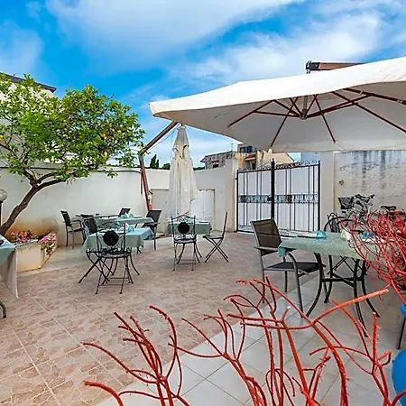 Bed & Breakfast Blueeyes 4*